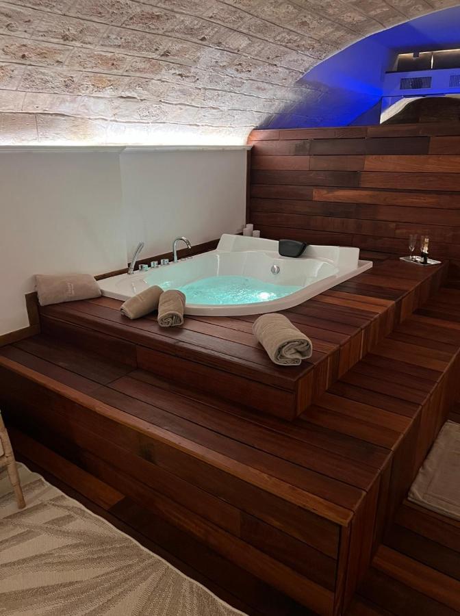 Lc Luxury Apartment Барі Екстер'єр фото
