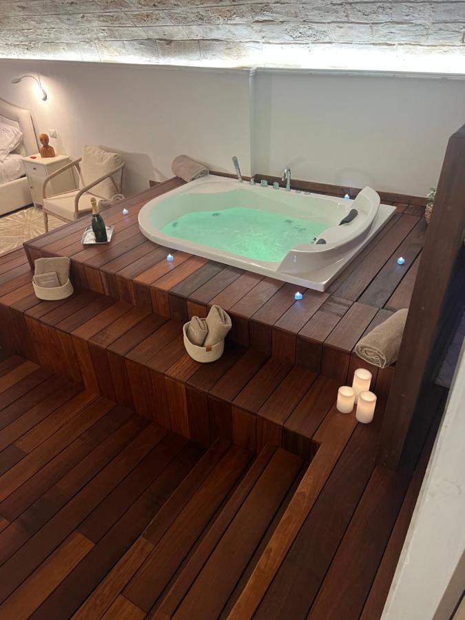 Lc Luxury Apartment Барі Екстер'єр фото
